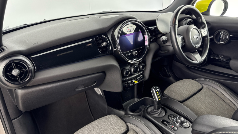 MINI Hatchback 135kW Cooper S Level 2 33kWh 3dr Auto Electric Hatchback